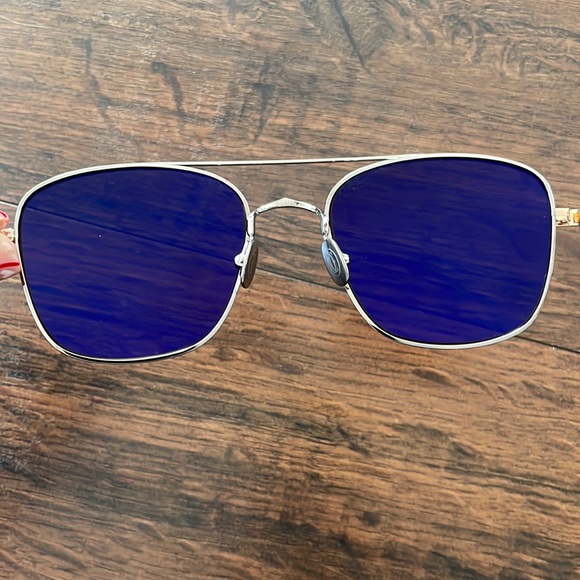 NWT Carrier Sunglasses main image 12